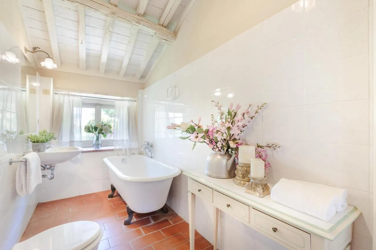 Villa Gattaiola: Renaissance Retreat with Pool in Lucca Vineyards