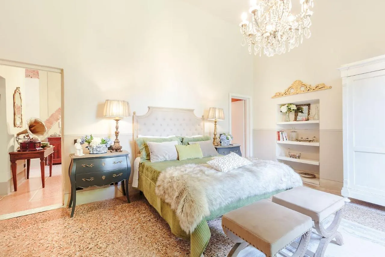 Villa Gattaiola: Renaissance Retreat with Pool in Lucca Vineyards 0*,
