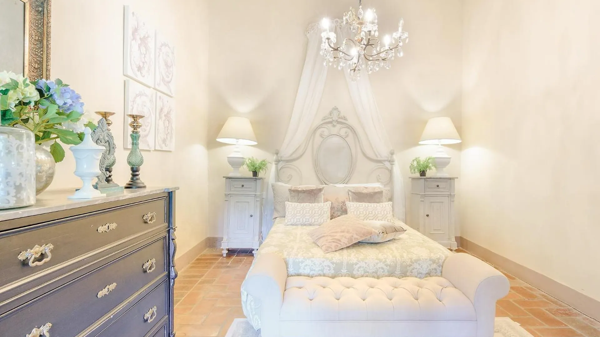 Villa Gattaiola: Renaissance Retreat with Pool in Lucca Vineyards
