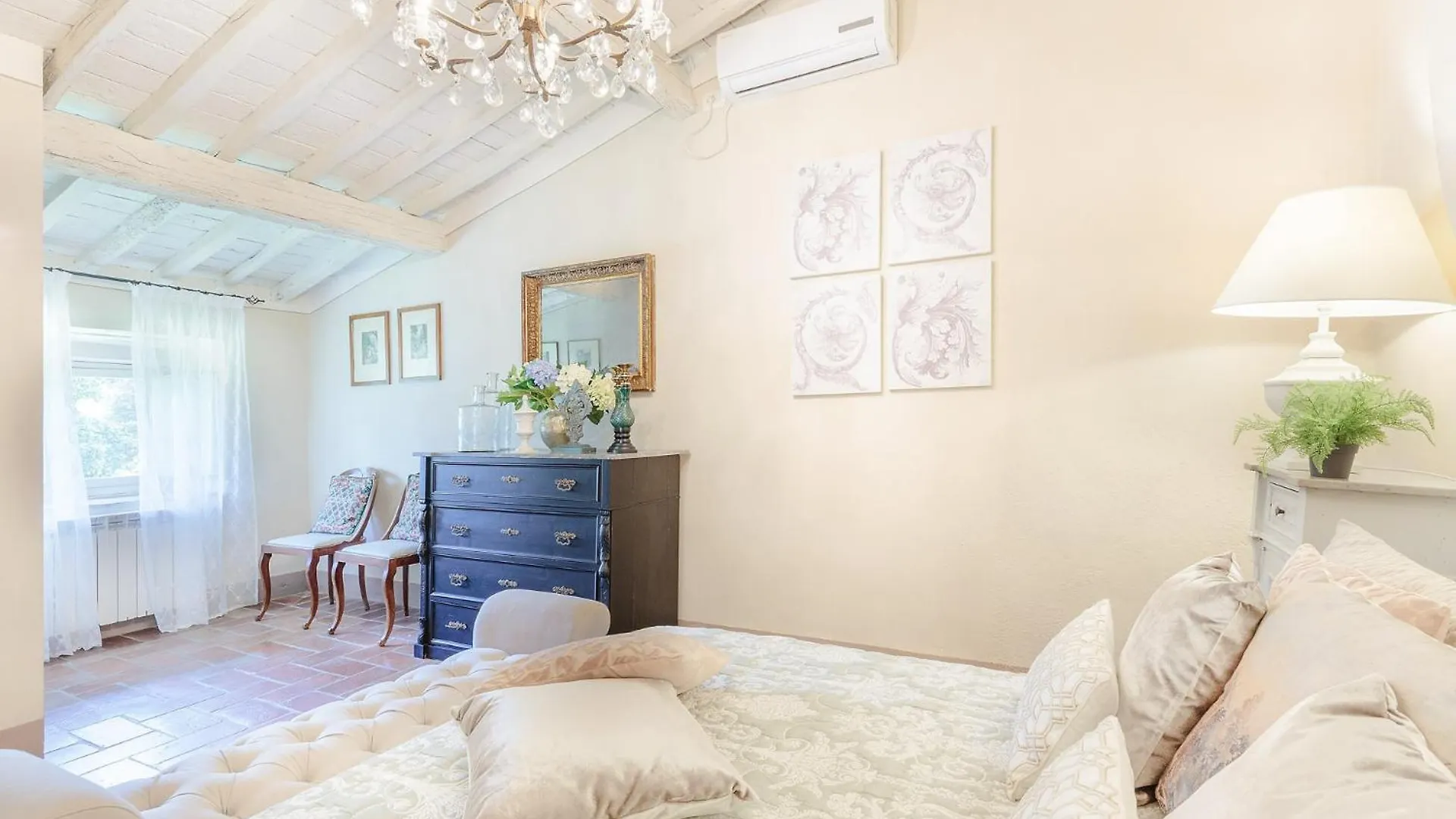 Villa Gattaiola: Renaissance Retreat with Pool in Lucca Vineyards