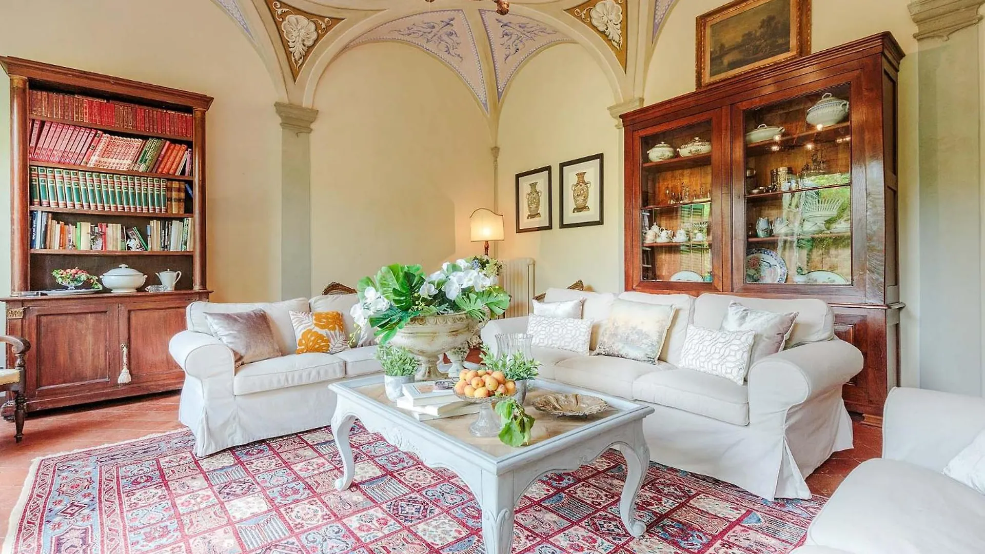 Villa Gattaiola: Renaissance Retreat with Pool in Lucca Vineyards