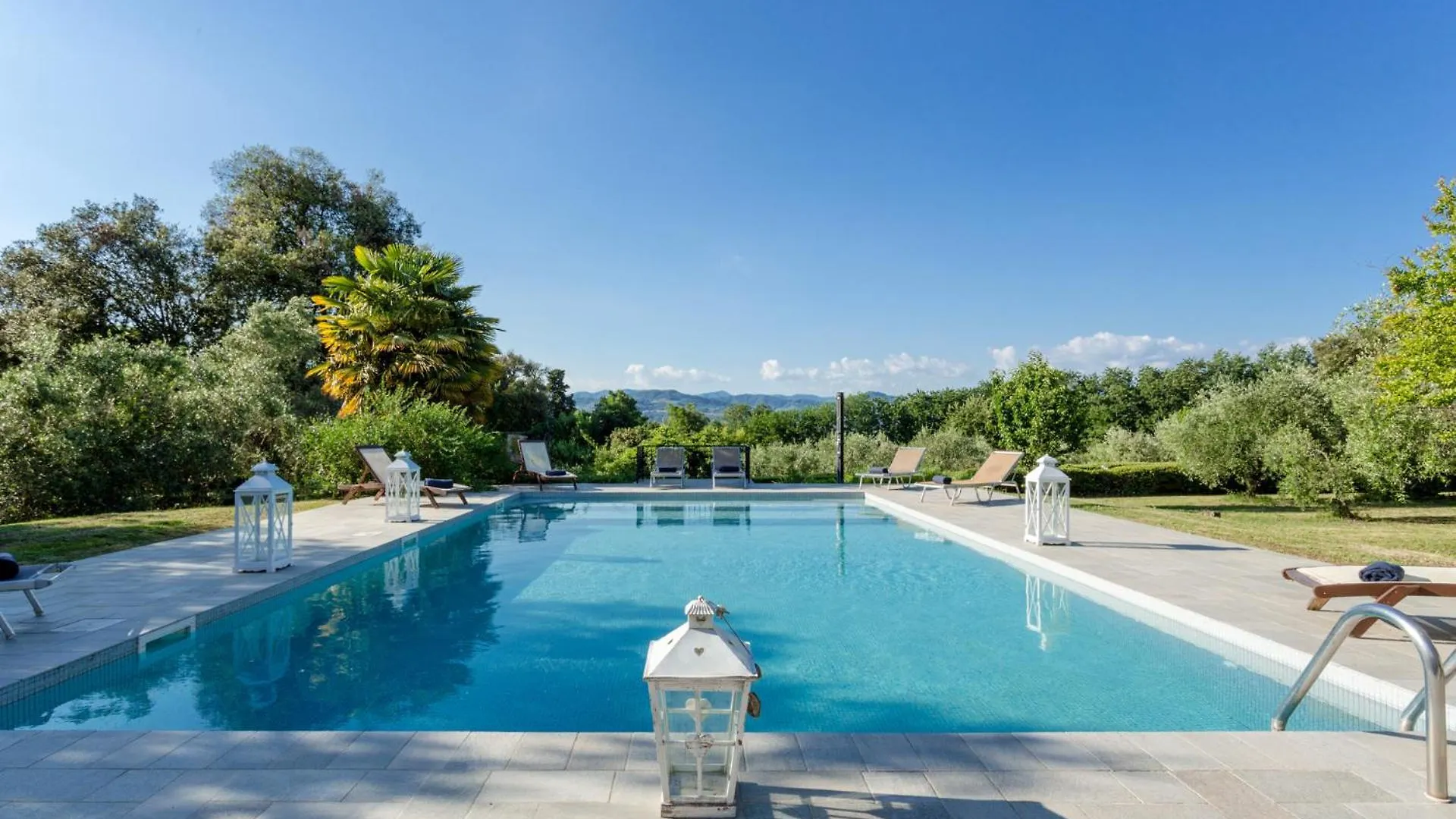 Villa Gattaiola: Renaissance Retreat with Pool in Lucca Vineyards