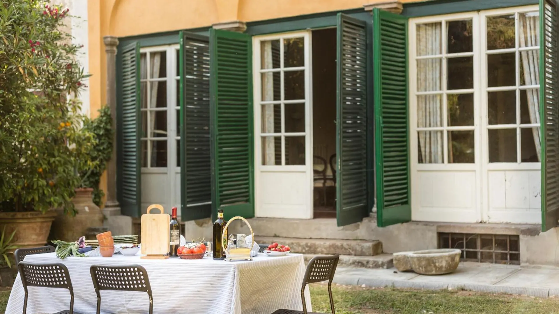 Villa Gattaiola: Renaissance Retreat with Pool in Lucca Vineyards
