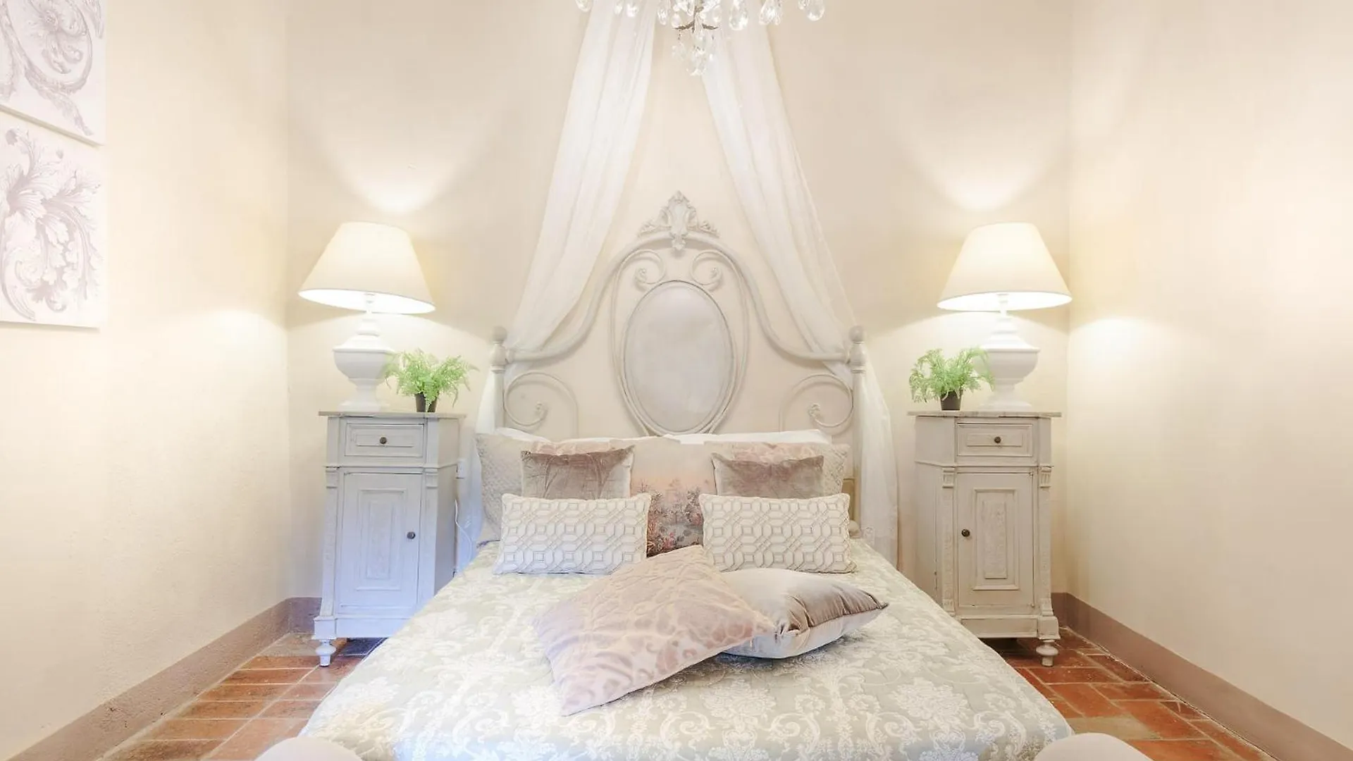 Villa Gattaiola: Renaissance Retreat with Pool in Lucca Vineyards
