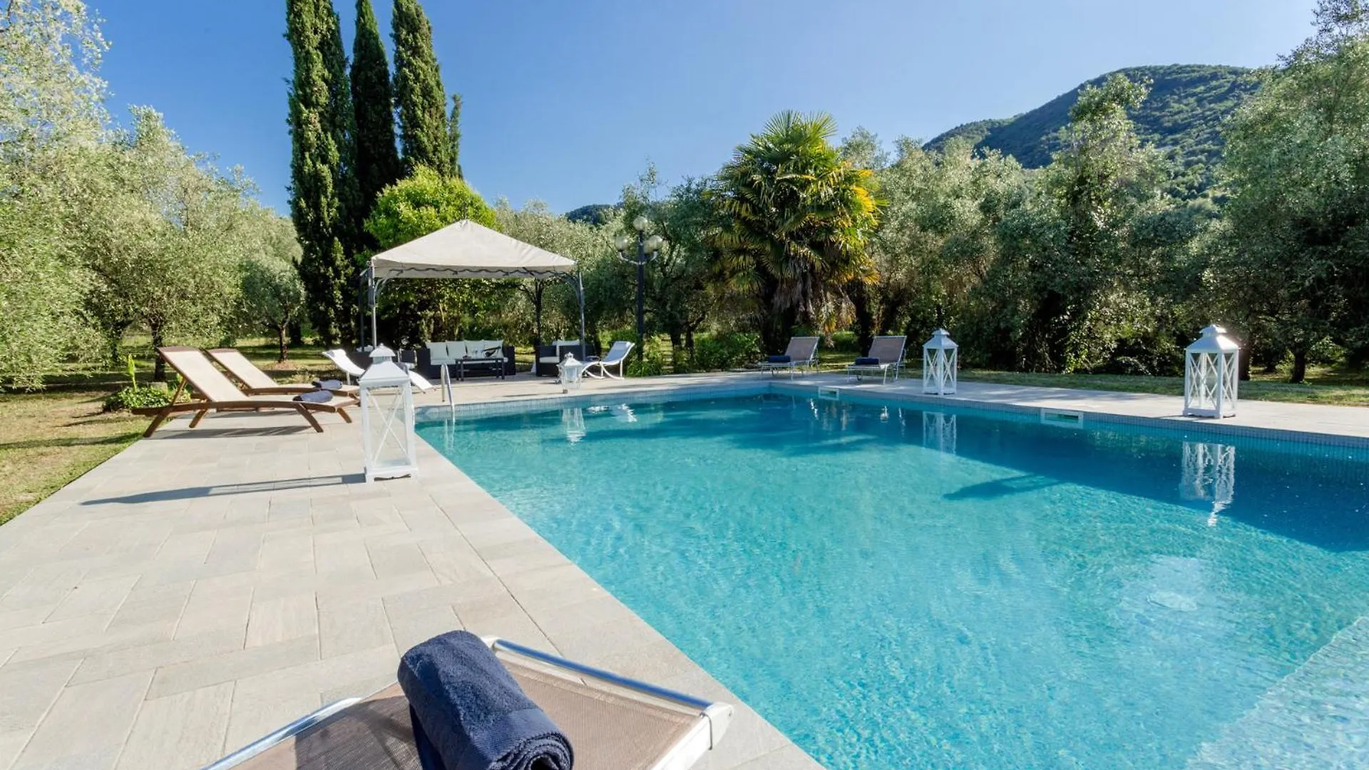 Villa Gattaiola: Renaissance Retreat with Pool in Lucca Vineyards Italy