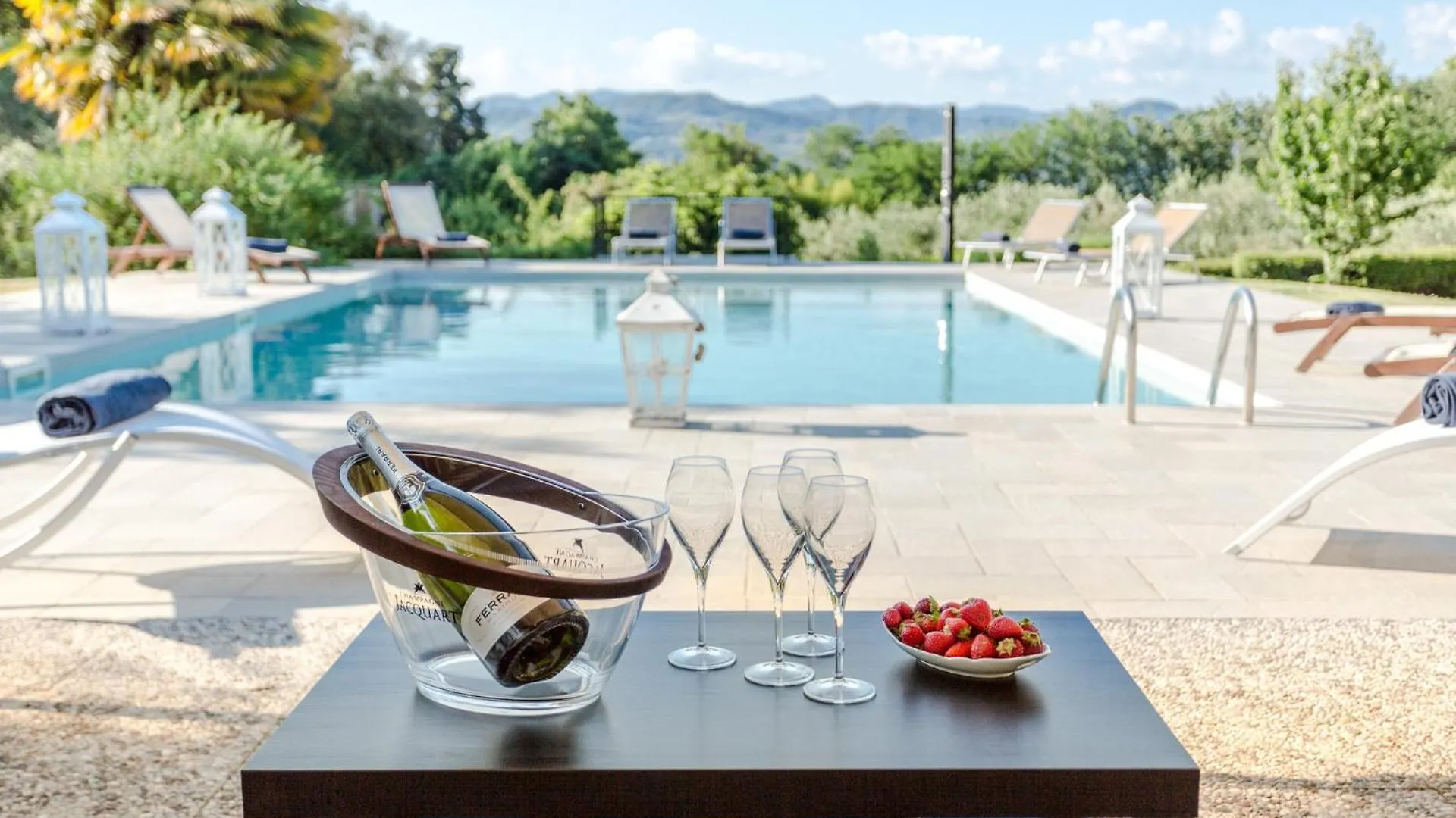 Villa Gattaiola: Renaissance Retreat with Pool in Lucca Vineyards
