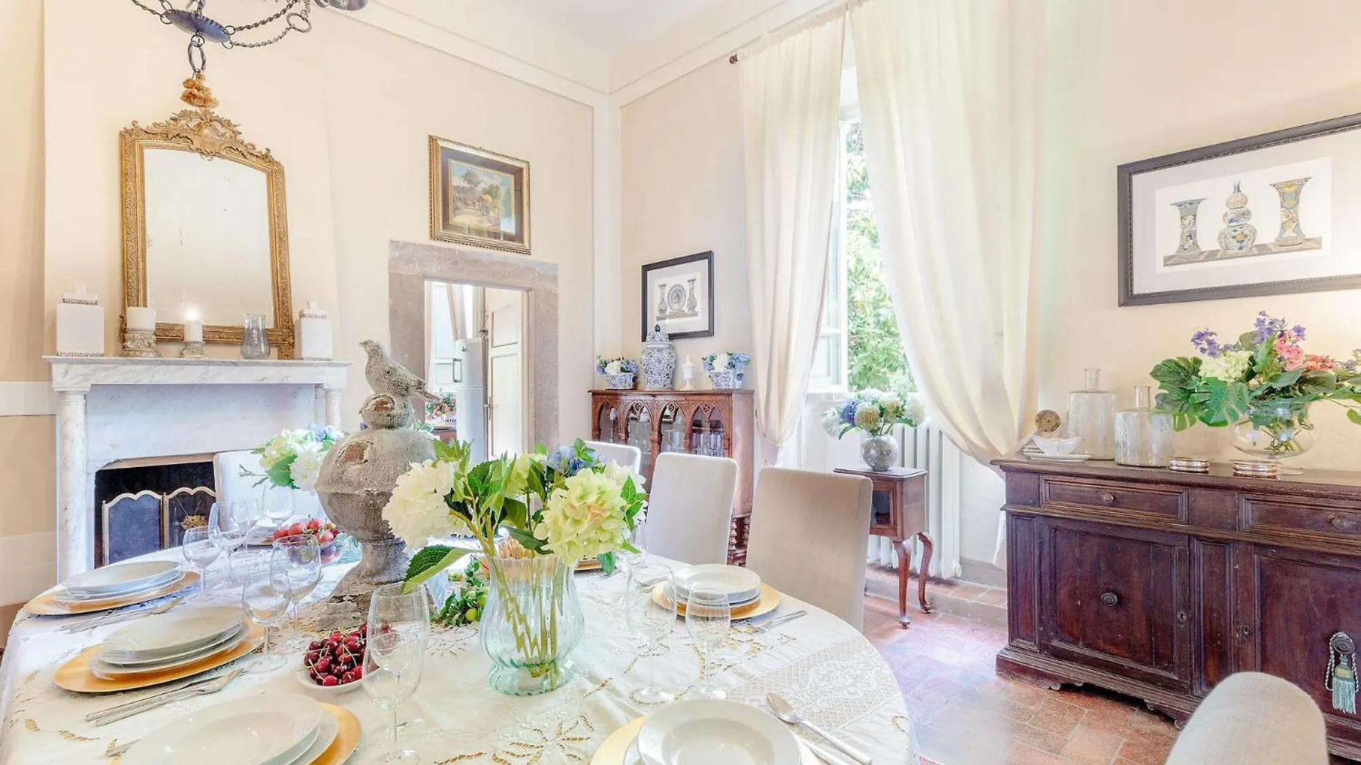 Villa Gattaiola: Renaissance Retreat with Pool in Lucca Vineyards 0*,