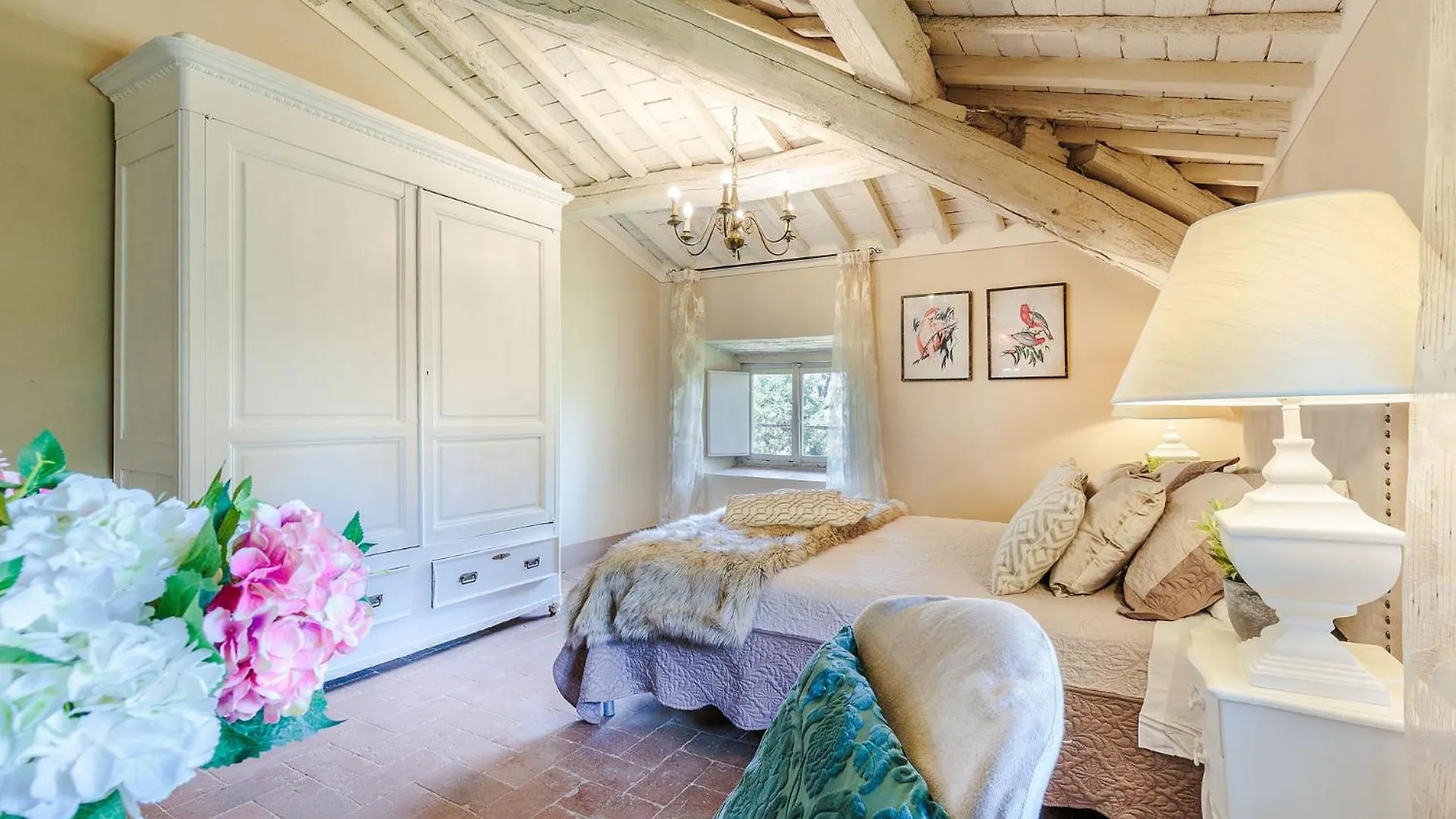 Villa Gattaiola: Renaissance Retreat with Pool in Lucca Vineyards Italy