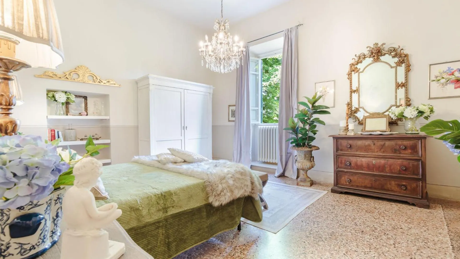 Villa Gattaiola: Renaissance Retreat with Pool in Lucca Vineyards 0*,